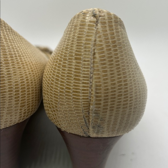 Tory Burch Sexy Tan Peep-Toe Wedge Heel Shoes **Size 8.5** 🔥🔥 - Picture 12 of 12